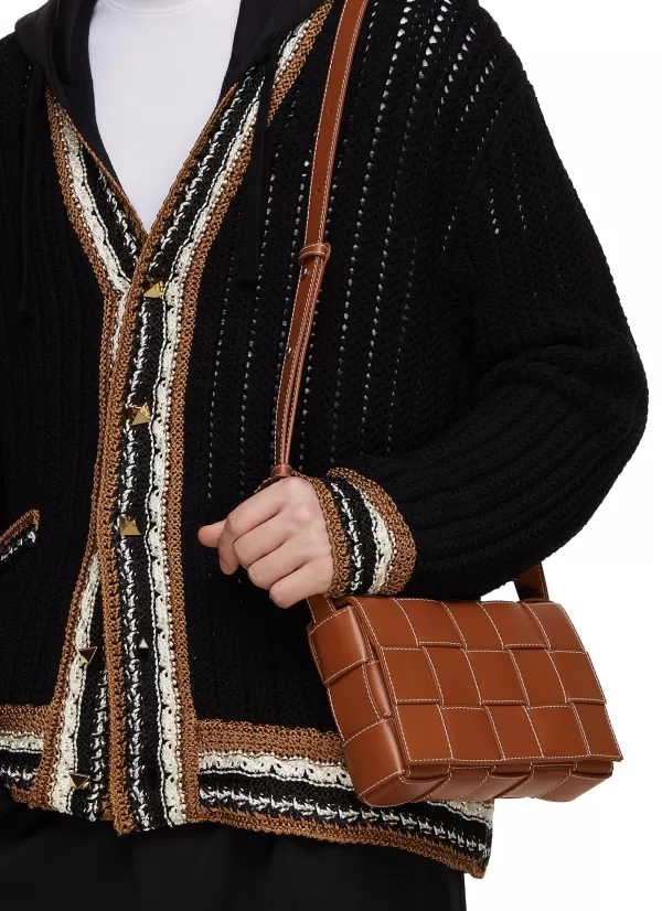 Crossbody>BOTTEGA VENETA Cassette Leather Camera Bag