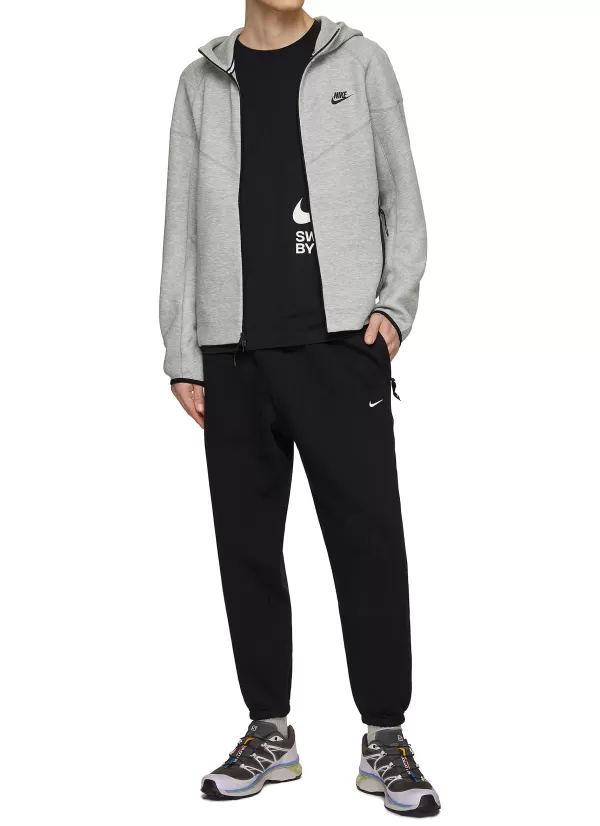 Pants>NIKE Logo Embroidered Fleece Sweatpants