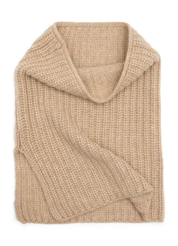 Scarves & Wraps>JOHNSTONS OF ELGIN Luxe Cashmere Snood With Shoulder Split